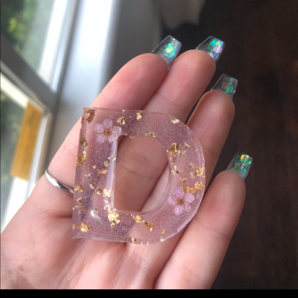 Custom made resin letter keychains